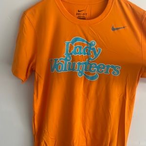 Small Dribfit Nike shirt